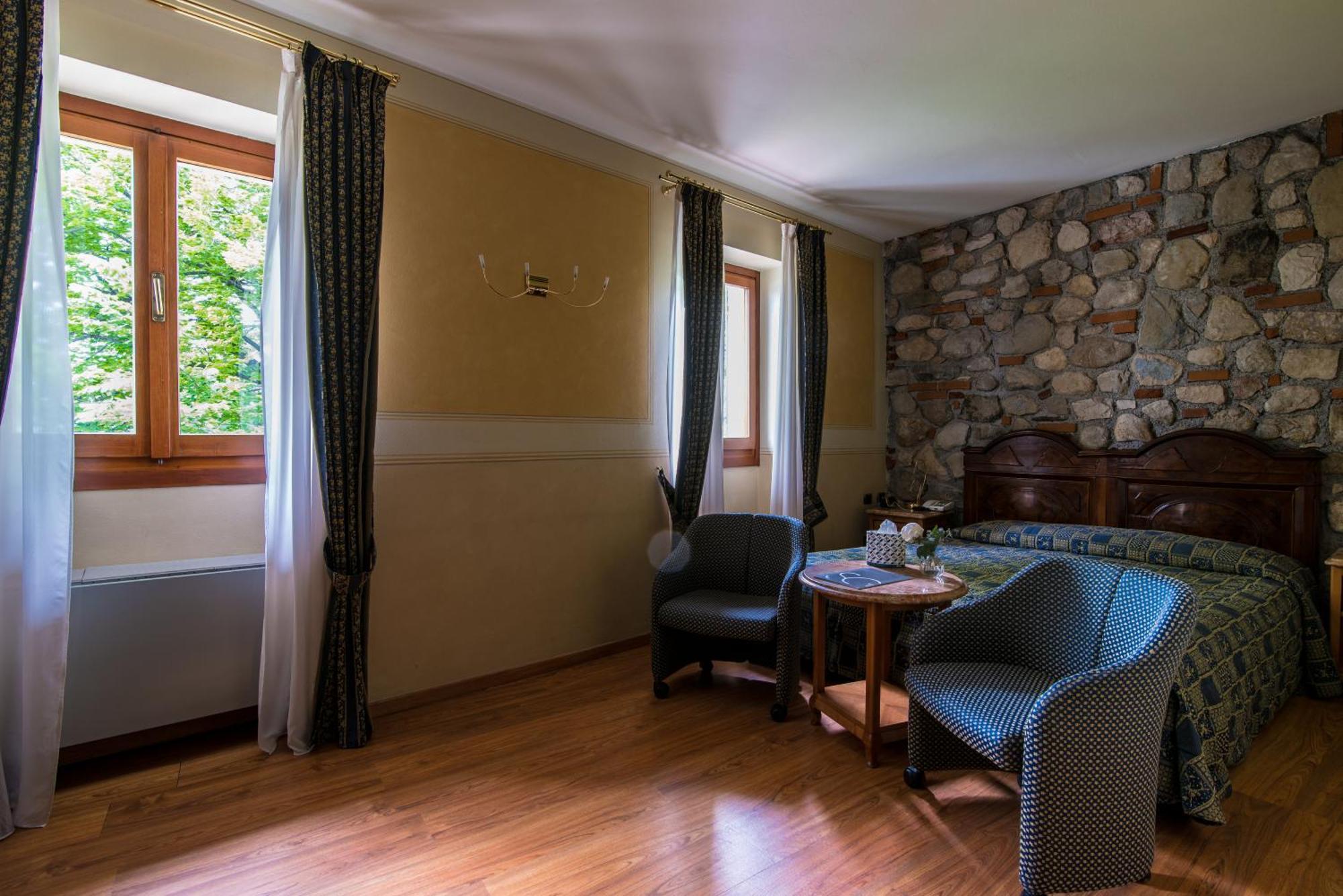 סויאנו דל לאגו Hotel Porta Del Sole מראה חיצוני תמונה