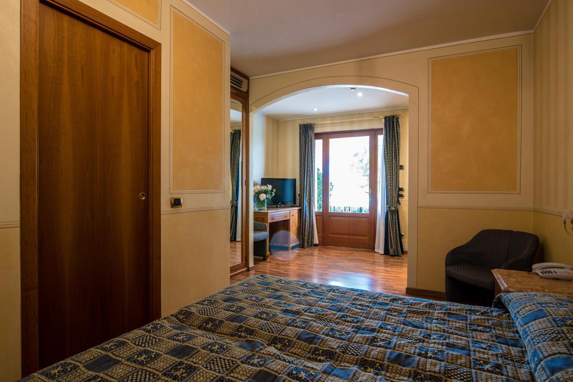 סויאנו דל לאגו Hotel Porta Del Sole מראה חיצוני תמונה