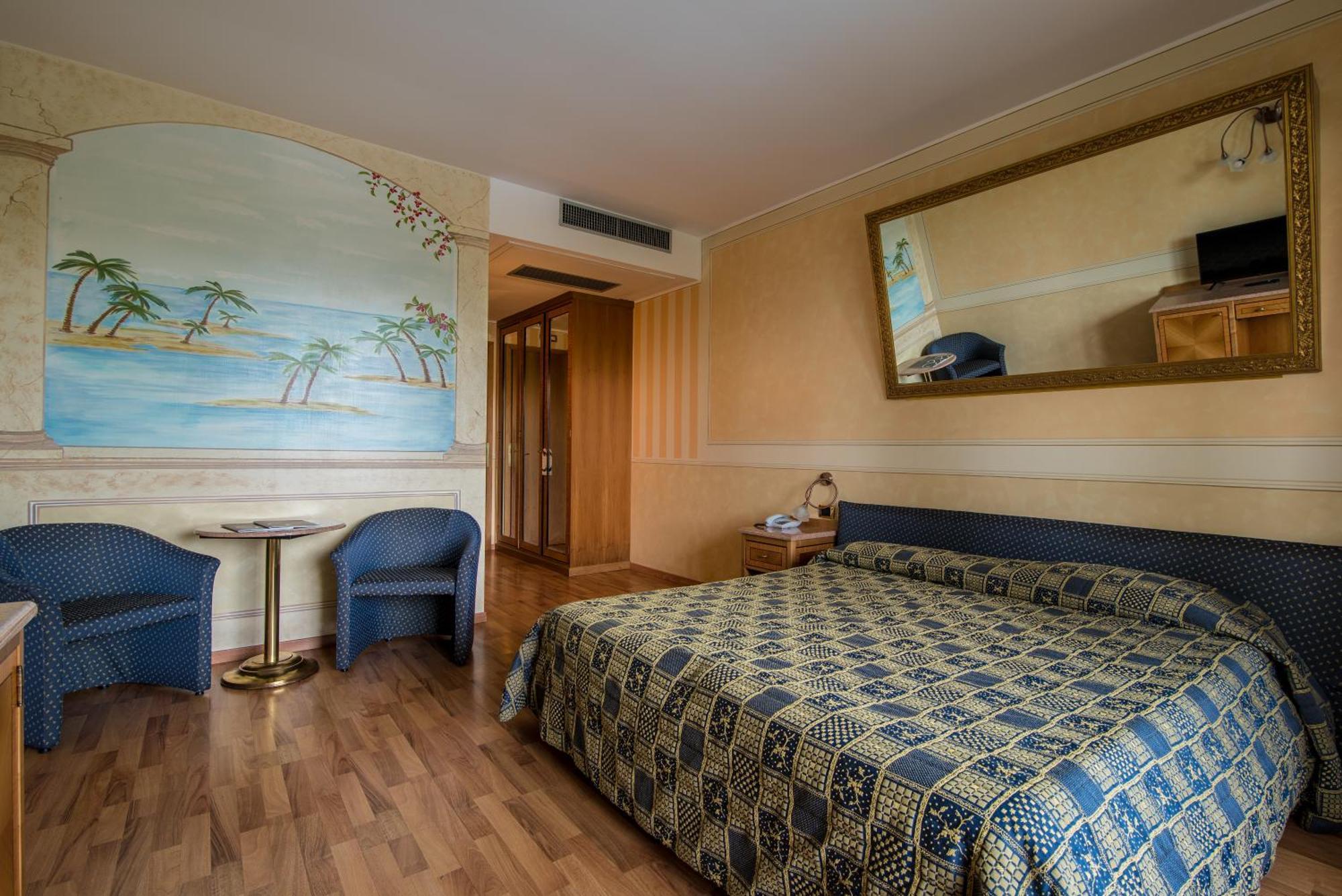 סויאנו דל לאגו Hotel Porta Del Sole מראה חיצוני תמונה