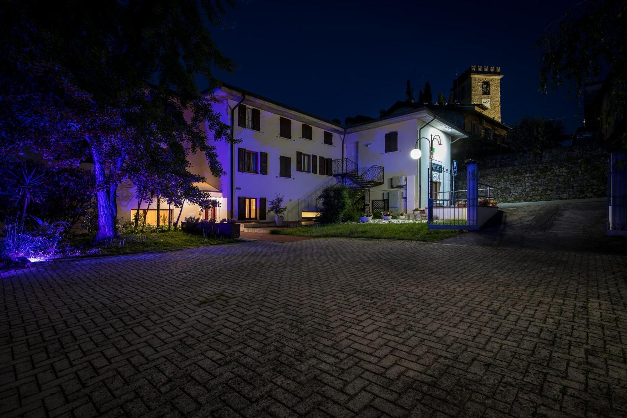סויאנו דל לאגו Hotel Porta Del Sole מראה חיצוני תמונה