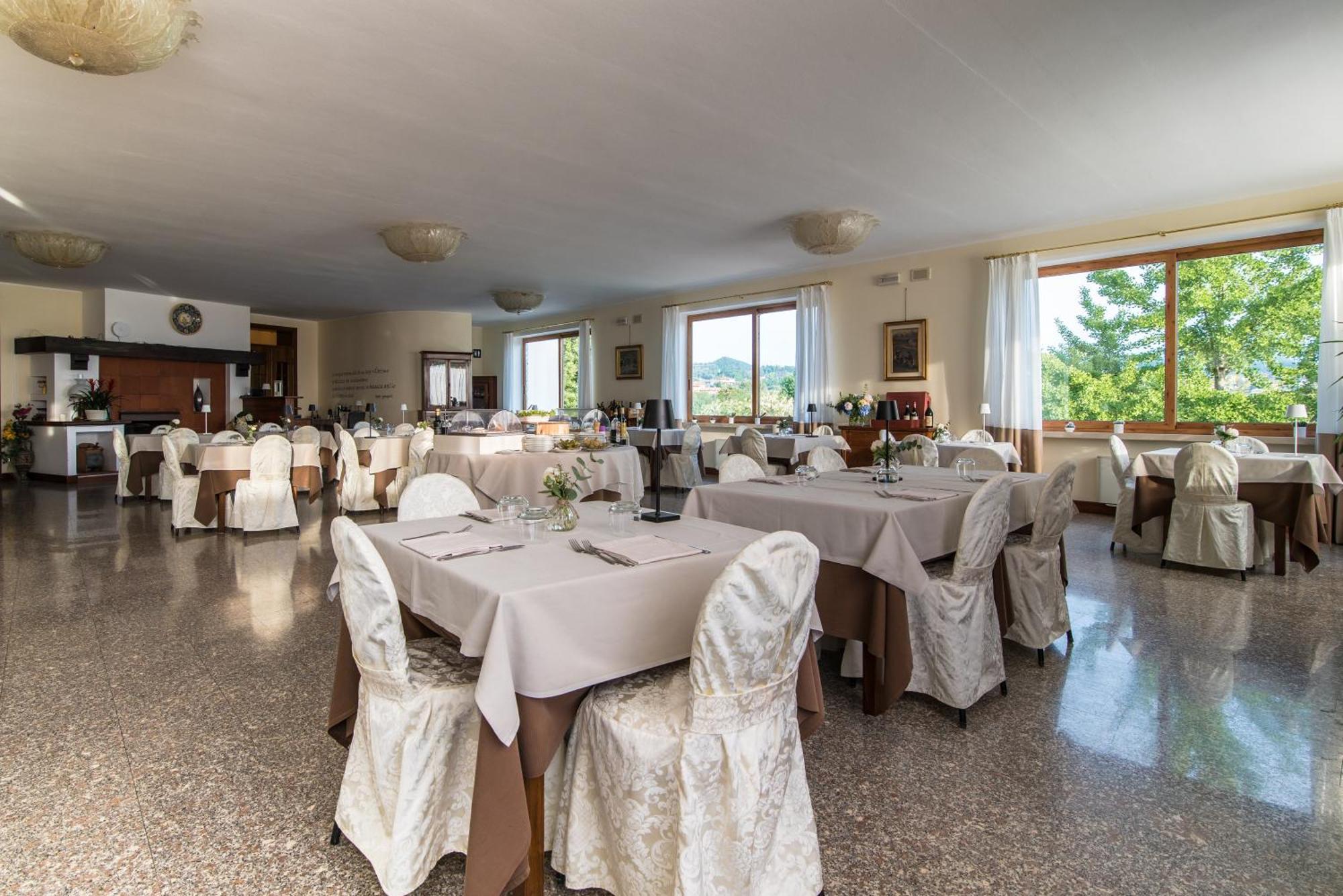 סויאנו דל לאגו Hotel Porta Del Sole מראה חיצוני תמונה