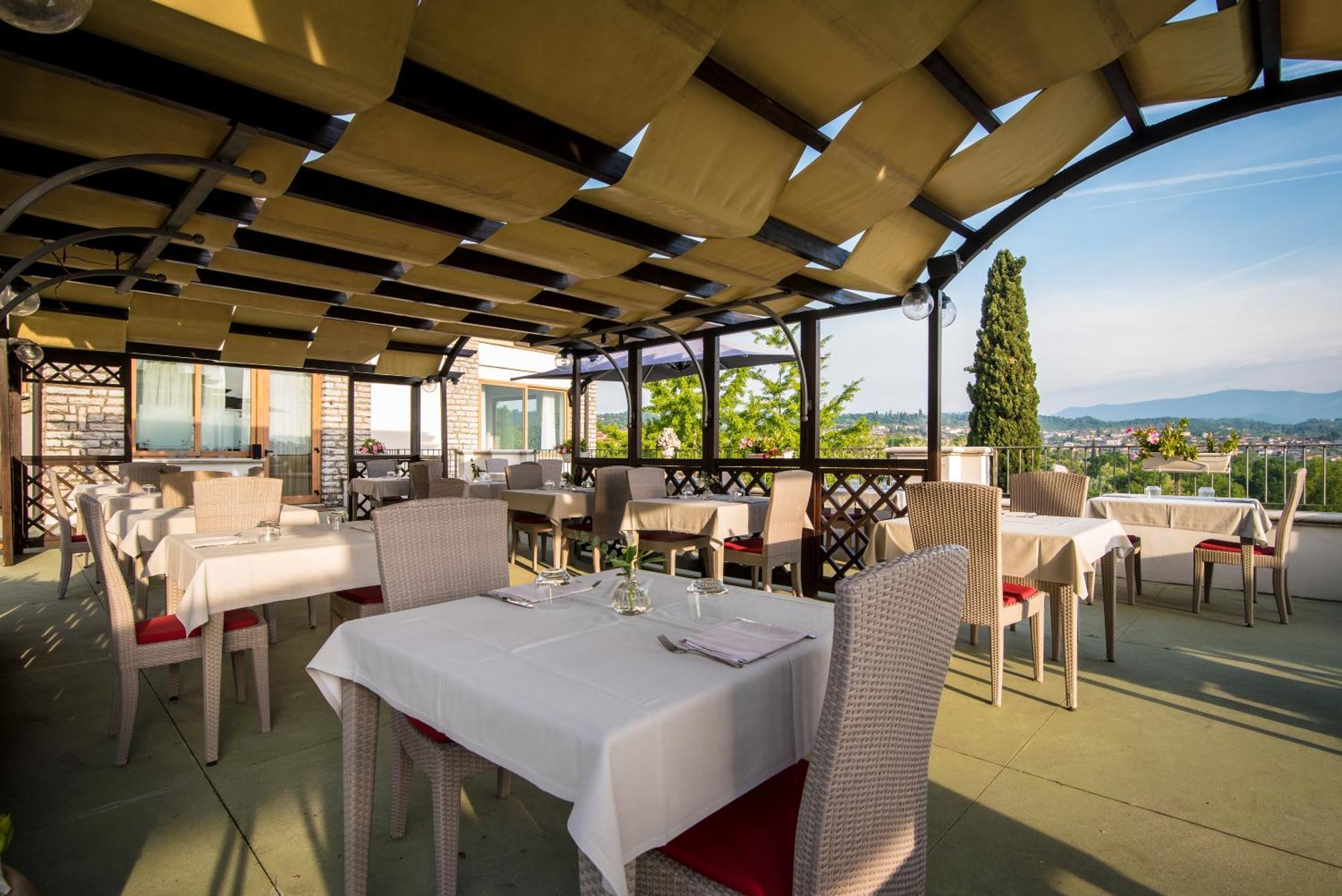 סויאנו דל לאגו Hotel Porta Del Sole מראה חיצוני תמונה