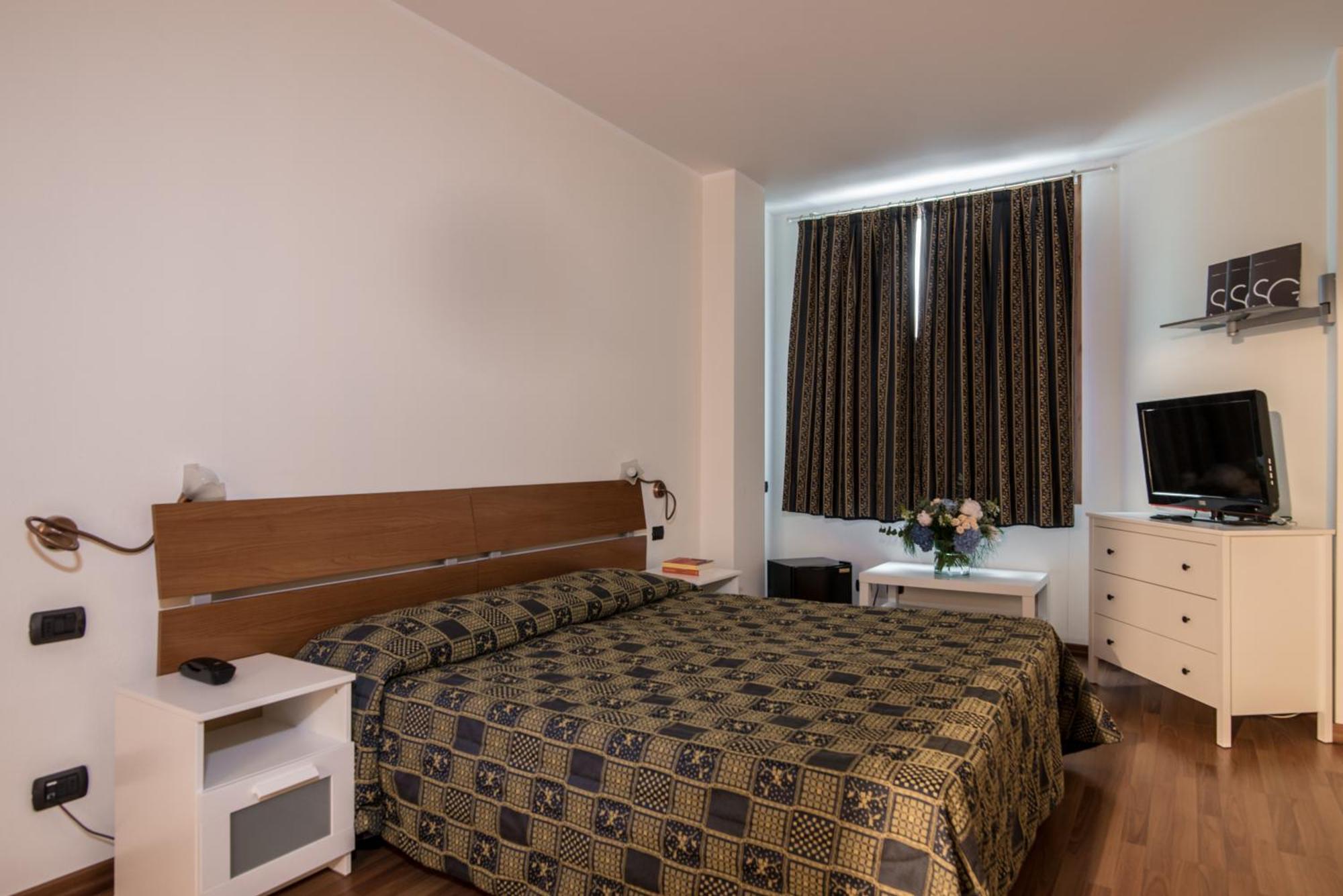 סויאנו דל לאגו Hotel Porta Del Sole מראה חיצוני תמונה
